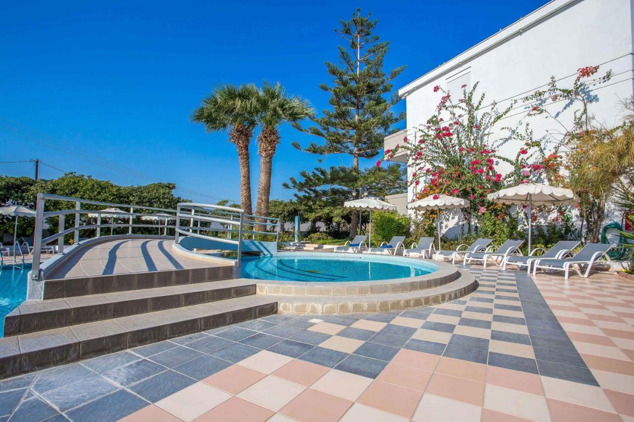Irinna Hotel-Apartments ฟาลิรากี ภายนอก รูปภาพ
