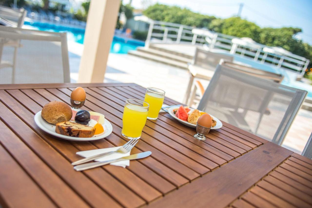 Irinna Hotel-Apartments ฟาลิรากี ภายนอก รูปภาพ