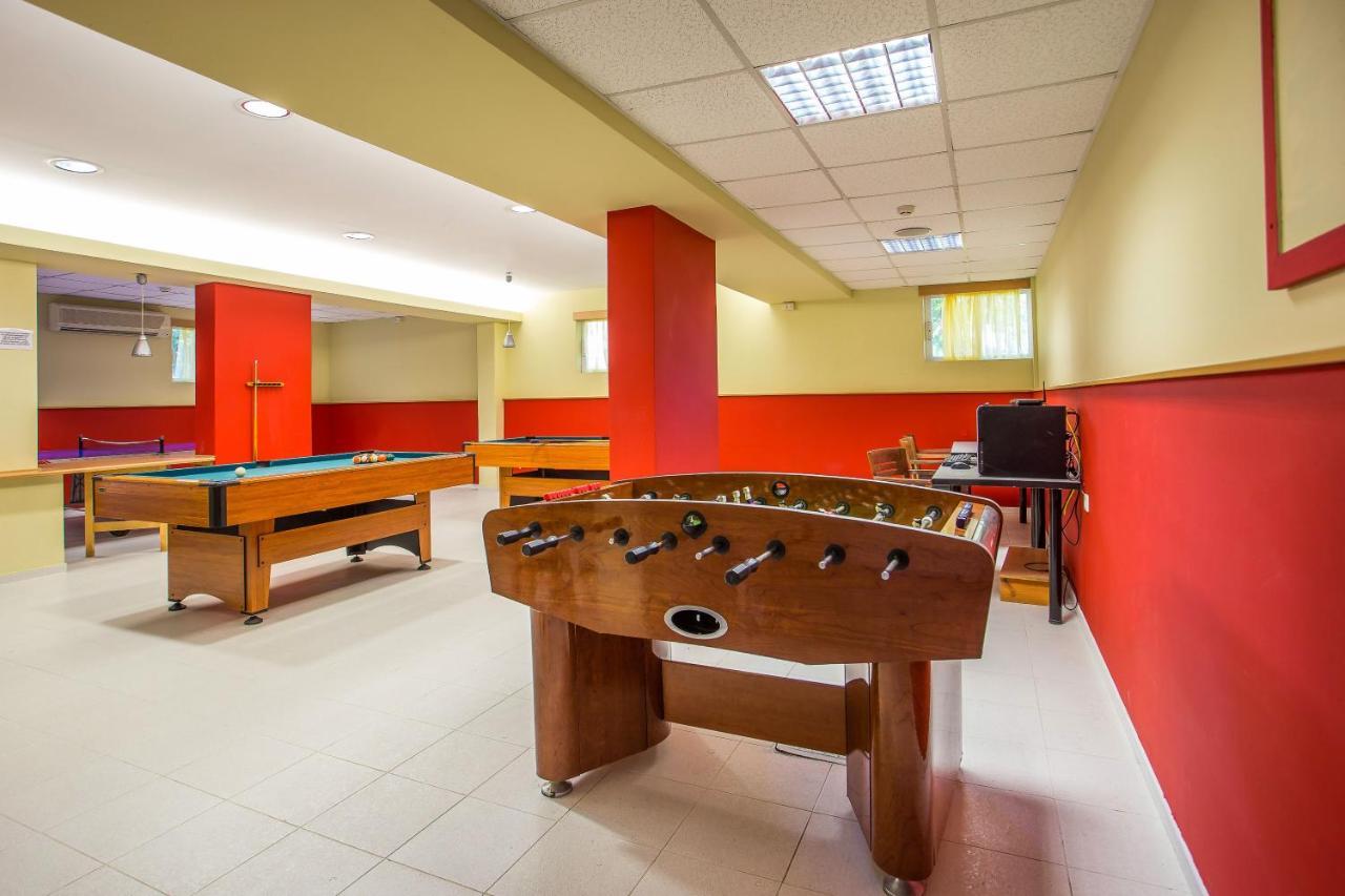 Irinna Hotel-Apartments ฟาลิรากี ภายนอก รูปภาพ