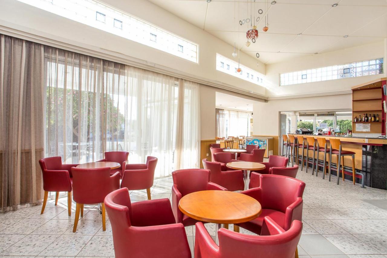 Irinna Hotel-Apartments ฟาลิรากี ภายนอก รูปภาพ