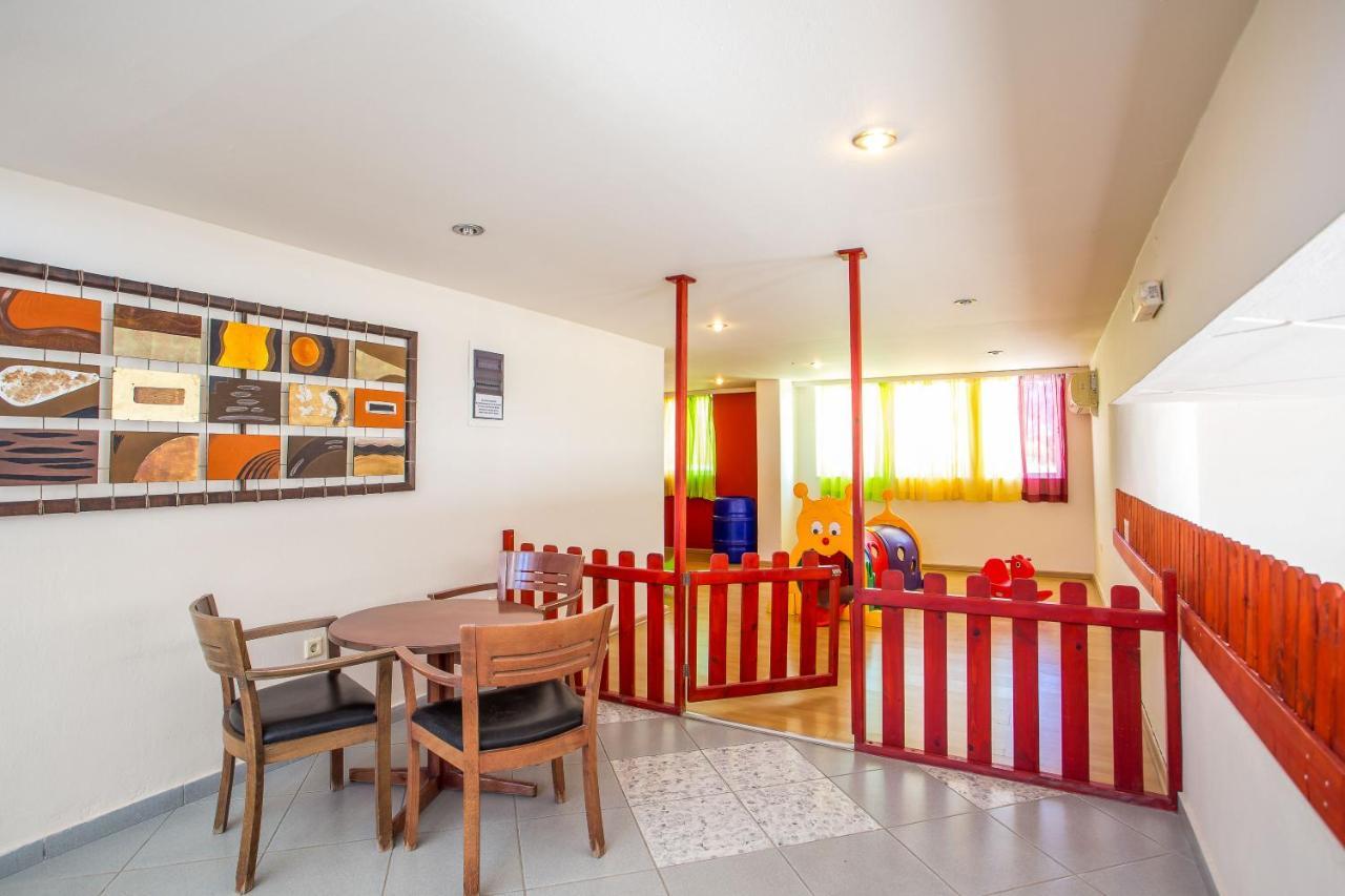Irinna Hotel-Apartments ฟาลิรากี ภายนอก รูปภาพ